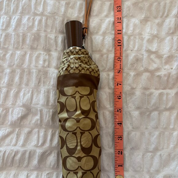 Authentic COACH Signature Classic Retractable Umbrella- LIKE NEW - Picture 2 of 5